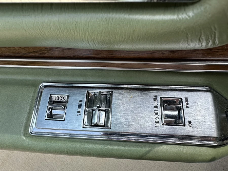 1975 Cadillac Eldorado 9th Gen - Image 14 of 24