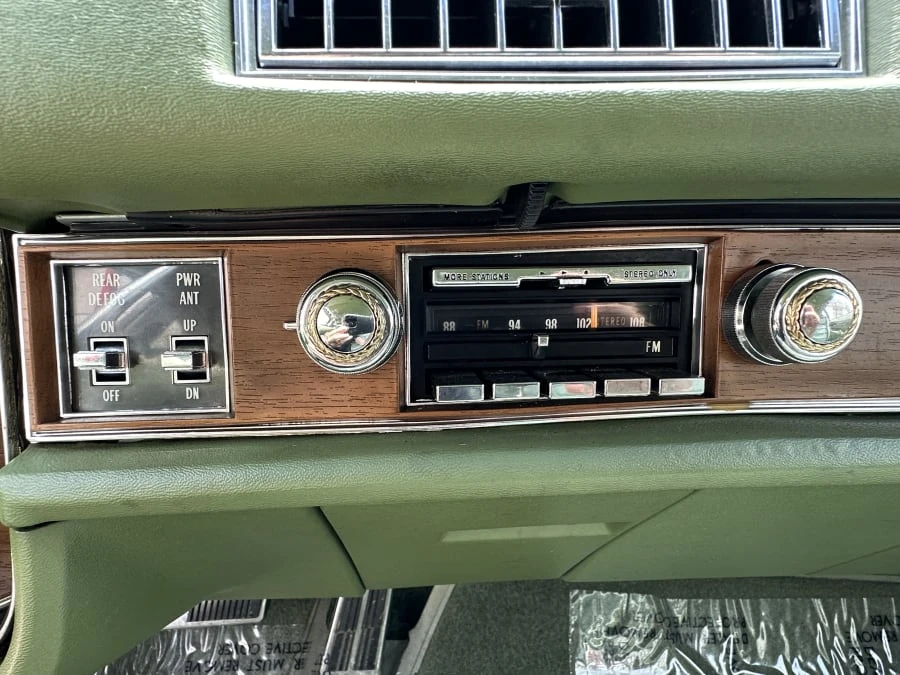 1975 Cadillac Eldorado 9th Gen - Image 13 of 24