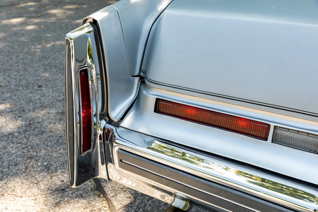 1975 Cadillac Series 70 & 75 - Image 13 of 31