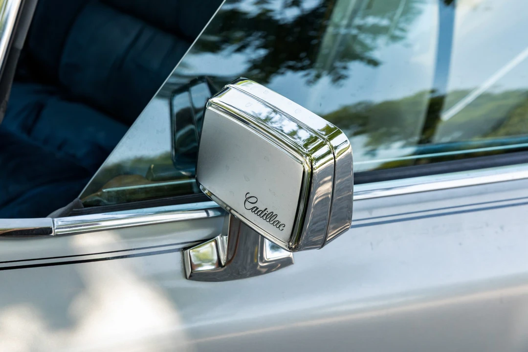 1975 Cadillac Series 70 & 75 - Image 28 of 31
