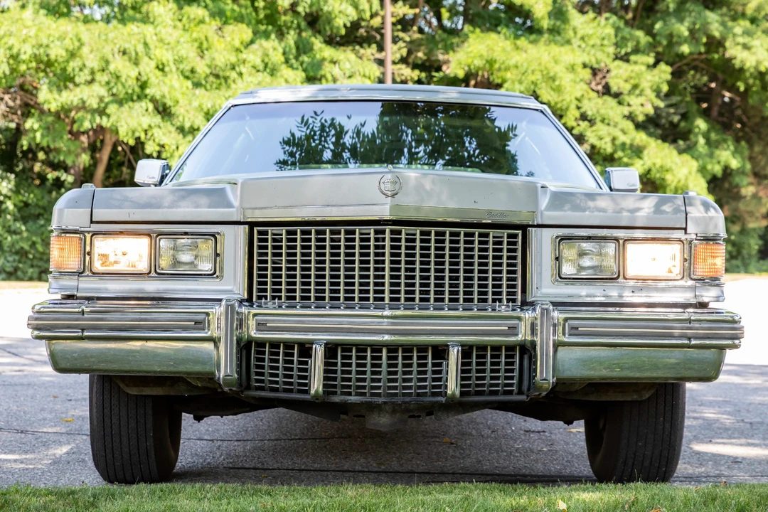 1975 Cadillac Series 70 & 75 - Image 9 of 31