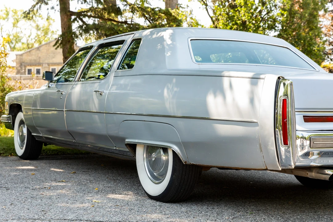 1975 Cadillac Series 70 & 75 - Image 18 of 31
