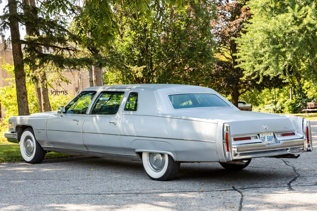 1975 Cadillac Series 70 & 75 - Image 6 of 31