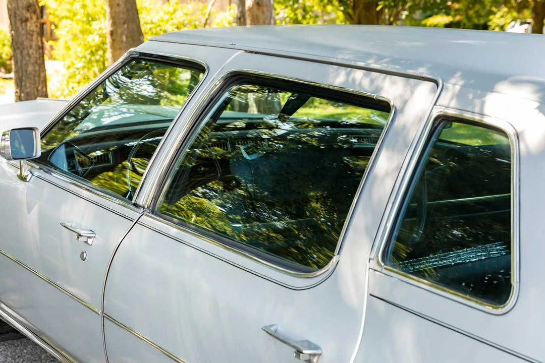 1975 Cadillac Series 70 & 75 - Image 24 of 31