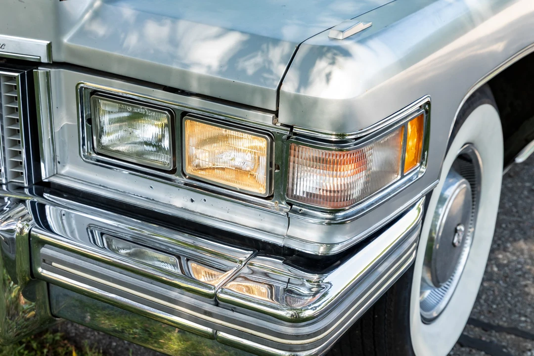 1975 Cadillac Series 70 & 75 - Image 11 of 31