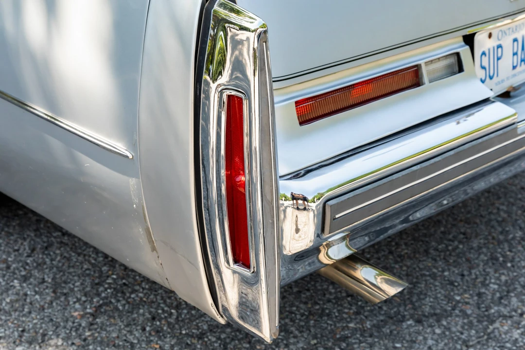 1975 Cadillac Series 70 & 75 - Image 15 of 31