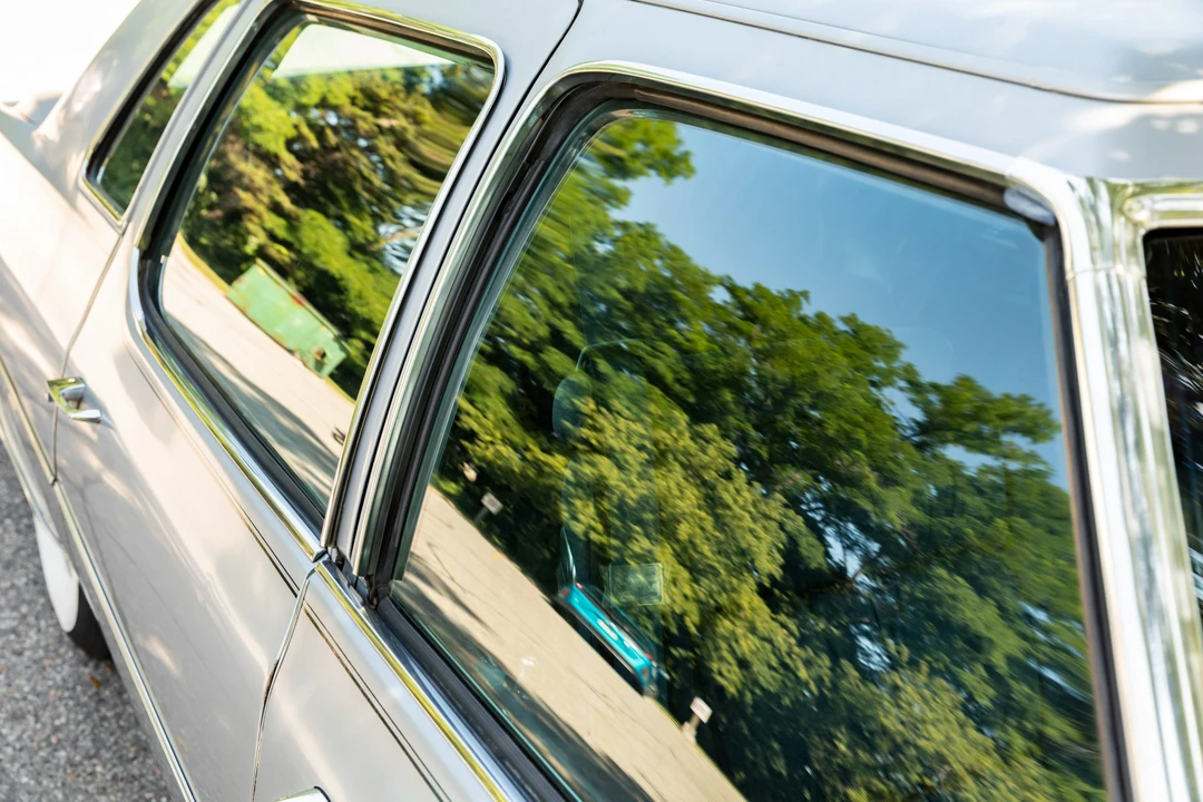 1975 Cadillac Series 70 & 75 - Image 23 of 31