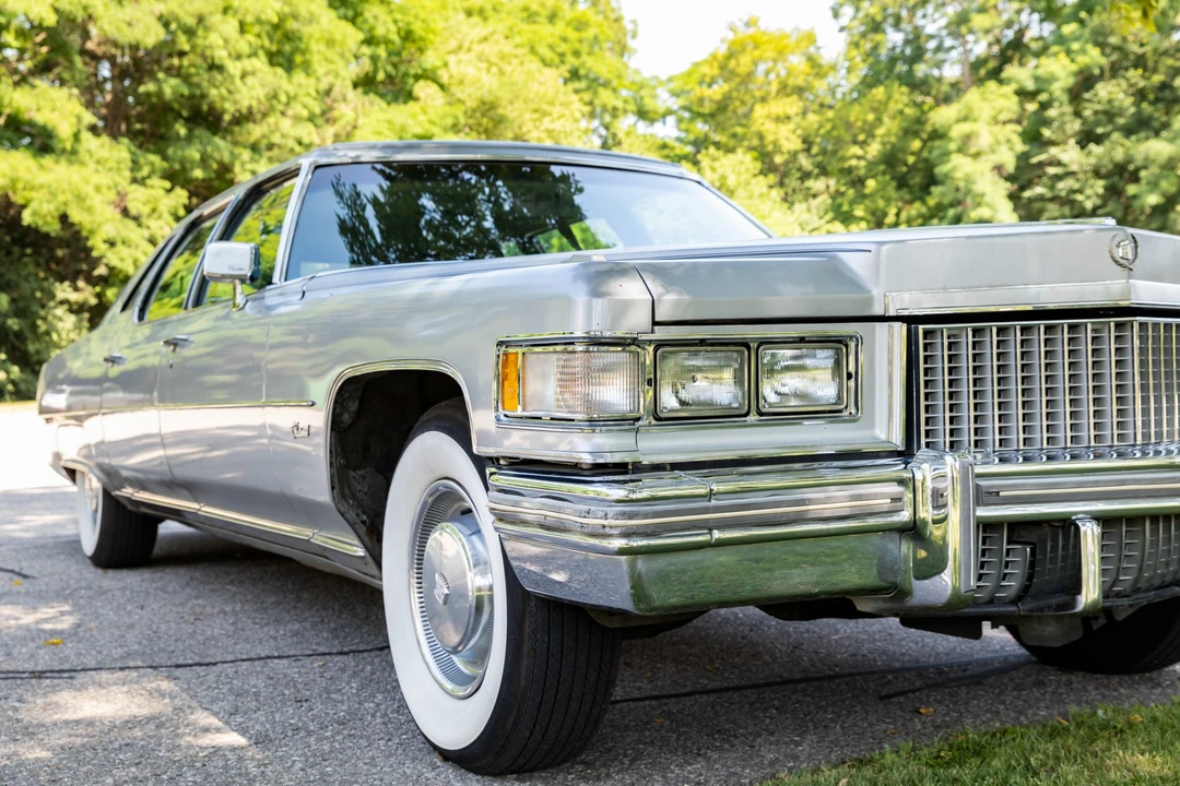 1975 Cadillac Series 70 & 75 - Image 17 of 31