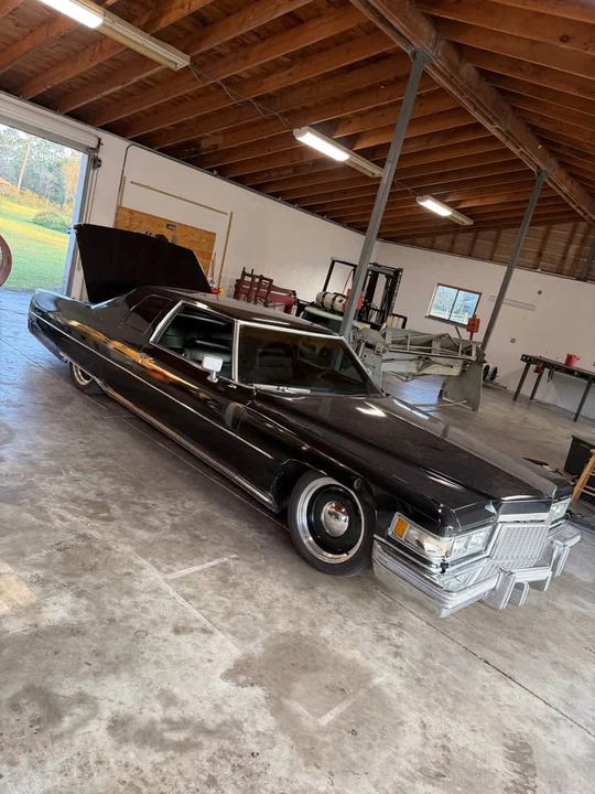 1975 Cadillac DeVille 4th Gen - Image 4 of 8