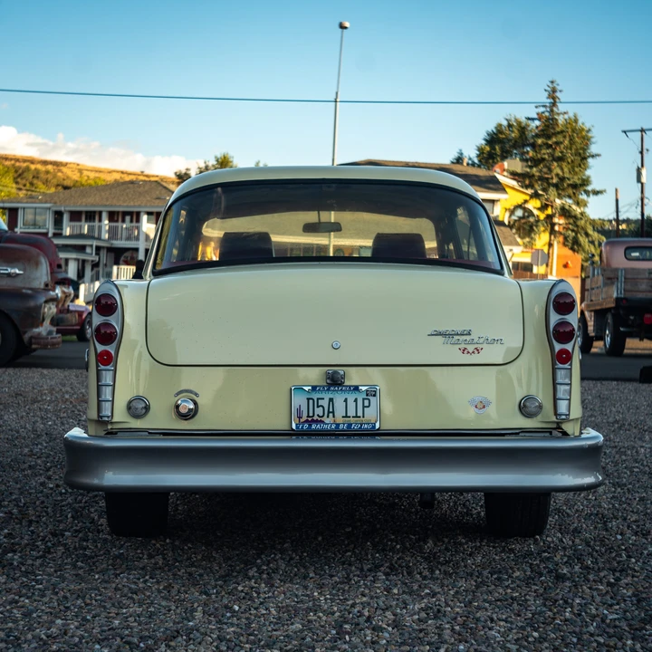 1975 Checker - Image 3 of 31