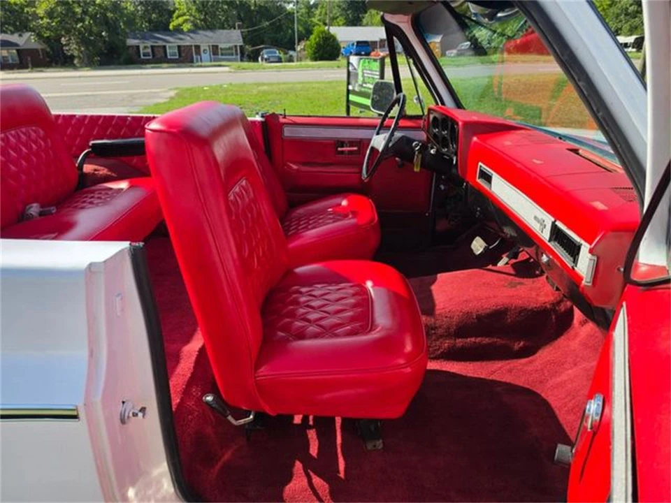 1975 Chevrolet K5 Blazer 2nd Gen - Image 28 of 31