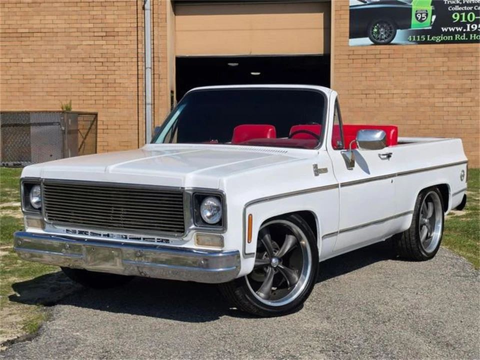 1975 Chevrolet K5 Blazer 2nd Gen - Image 13 of 31