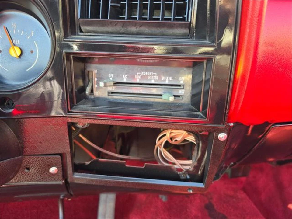 1975 Chevrolet K5 Blazer 2nd Gen - Image 19 of 31