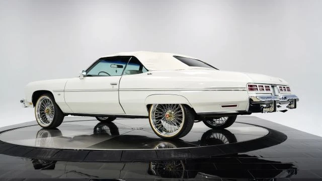 1975 Chevrolet Caprice - Image 13 of 21