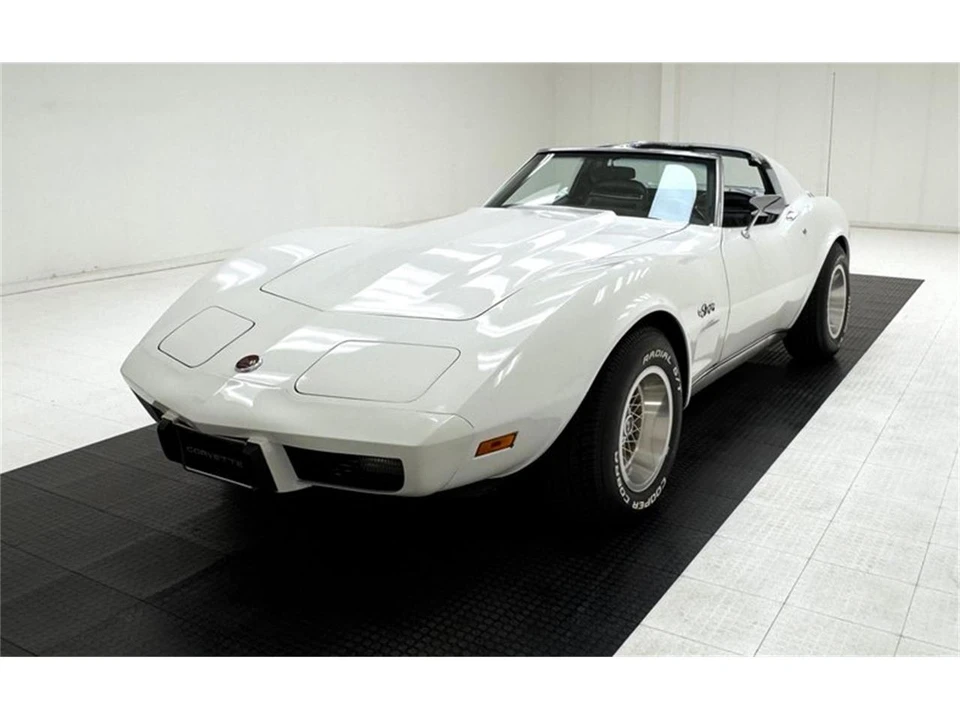 1975 Chevrolet Corvette C3 - Image 2 of 31