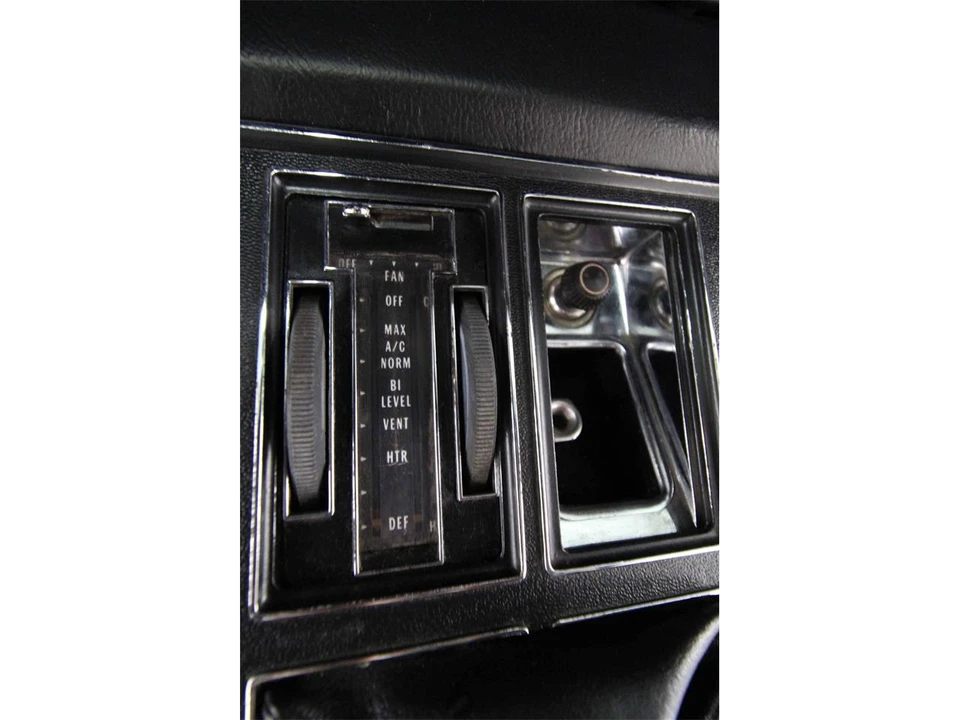 1975 Chevrolet Corvette C3 - Image 23 of 31