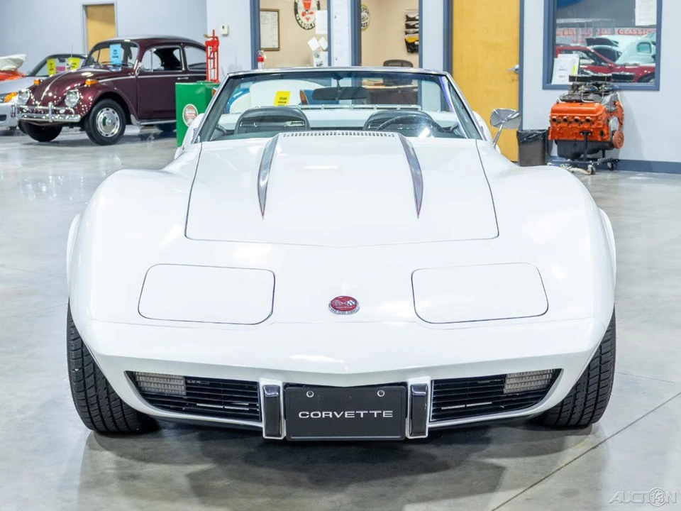 1975 Chevrolet Corvette C3 - Image 2 of 24