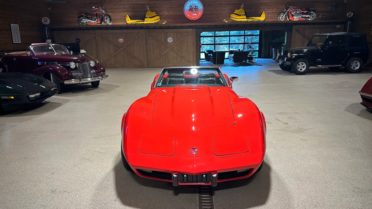 1975 Chevrolet Corvette C3 - Image 2 of 31