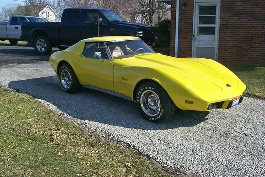 1975 Chevrolet Corvette Coupe 2D