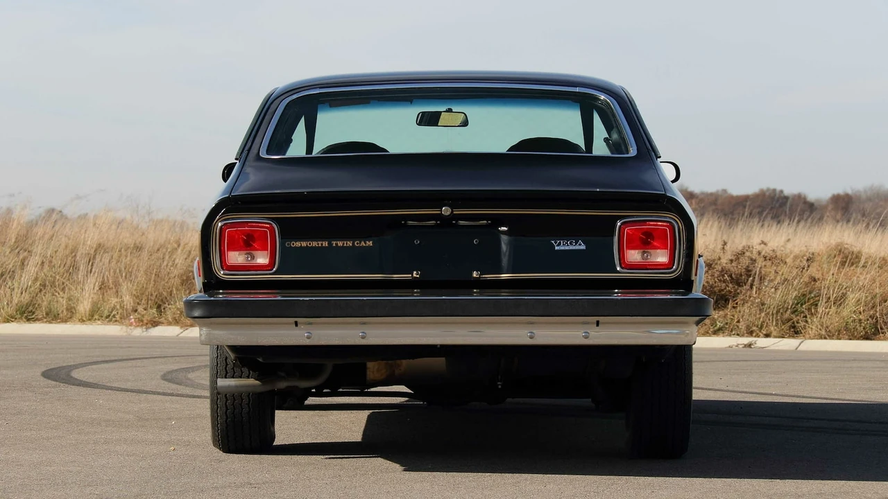 1975 Chevrolet Vega - Image 15 of 24