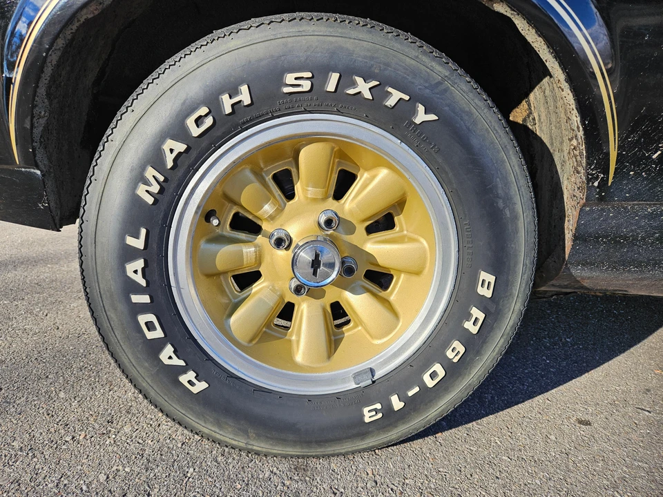 1975 Chevrolet Vega - Image 24 of 31