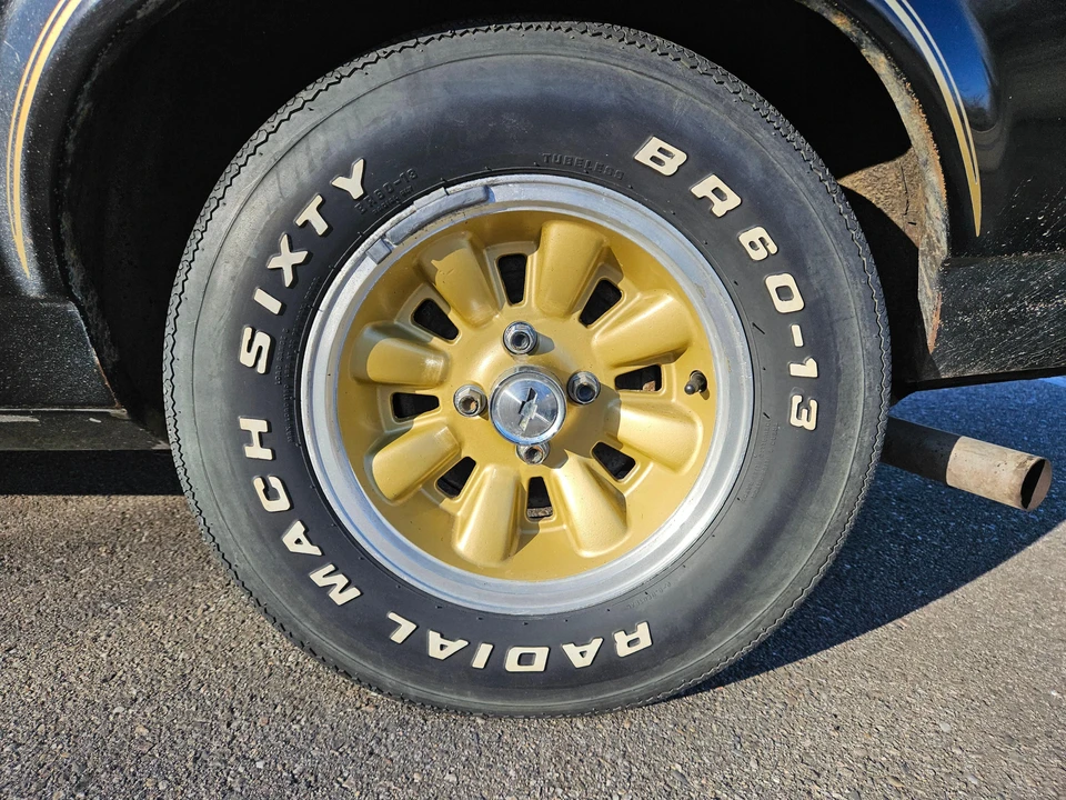 1975 Chevrolet Vega - Image 26 of 31
