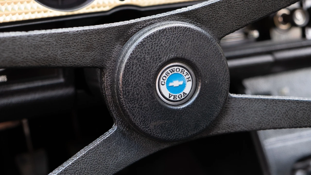 1975 Chevrolet Vega - Image 25 of 28