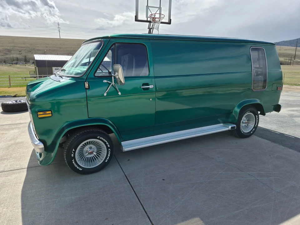 1975 Chevrolet G-Series Van - Image 10 of 21