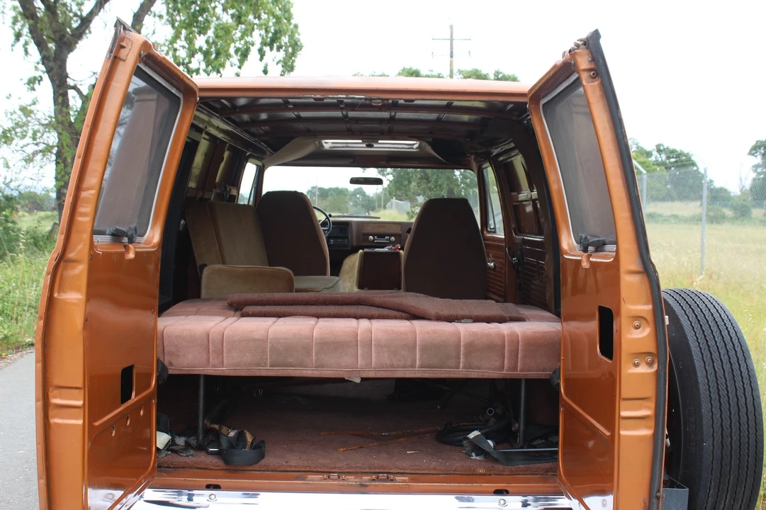 1975 Chevrolet G-Series Van - Image 16 of 28