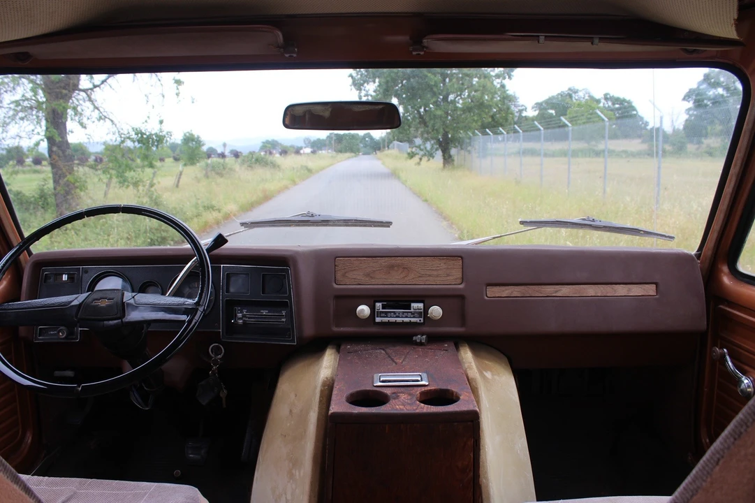 1975 Chevrolet G-Series Van - Image 19 of 28