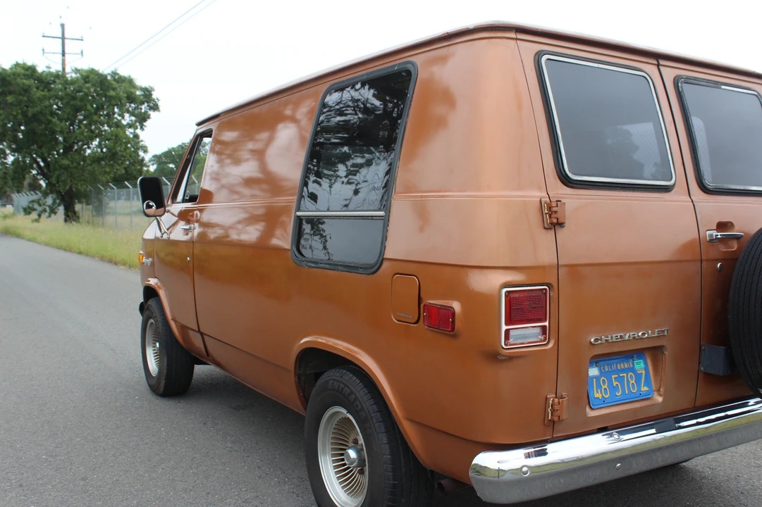 1975 Chevrolet G-Series Van - Image 22 of 28
