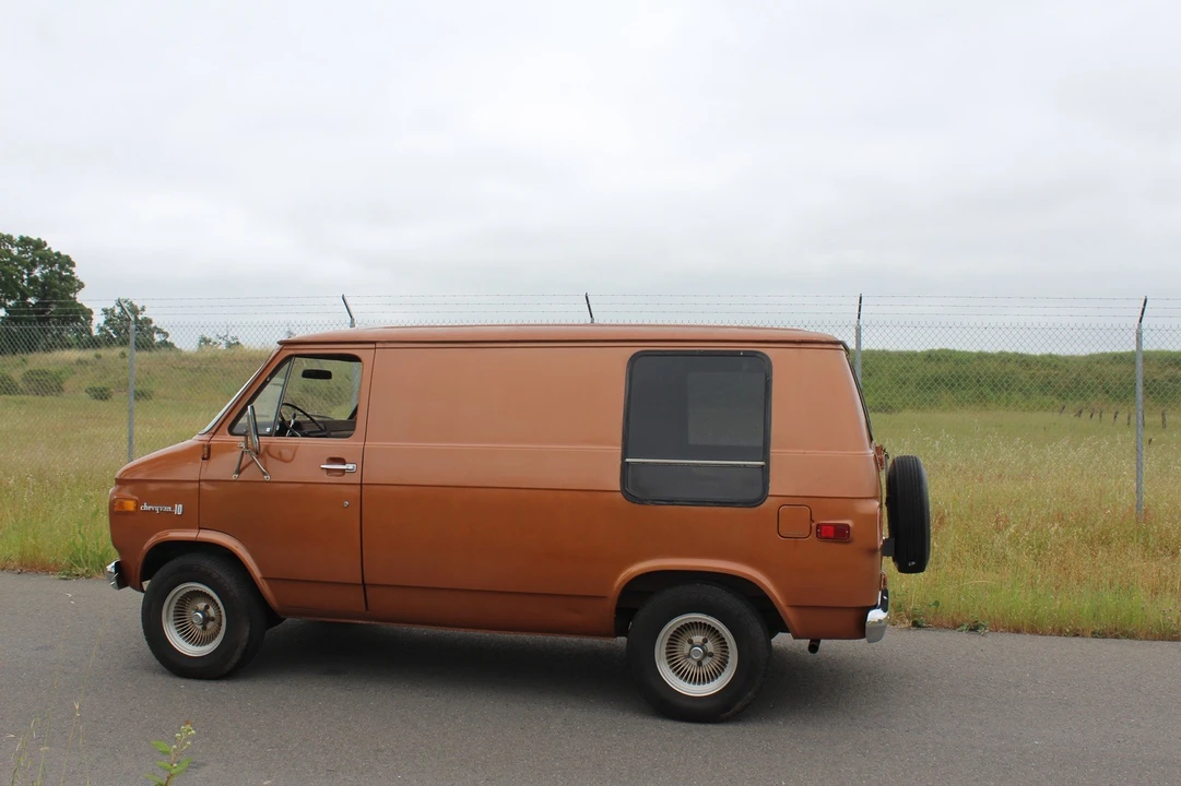 1975 Chevrolet G-Series Van - Image 11 of 28
