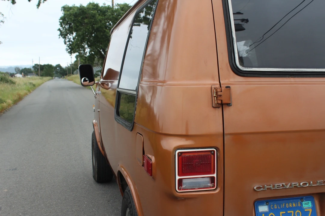 1975 Chevrolet G-Series Van - Image 10 of 28