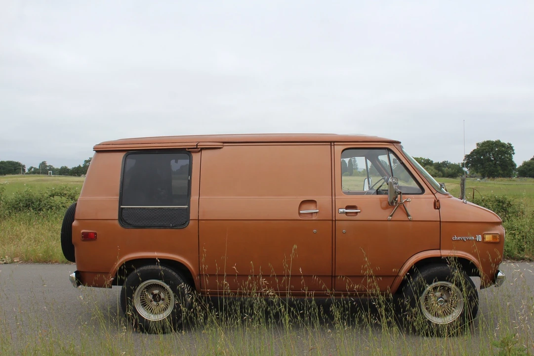 1975 Chevrolet G-Series Van - Image 28 of 28