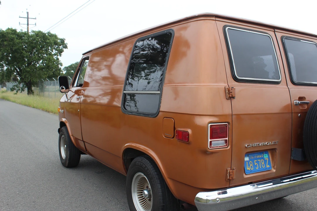 1975 Chevrolet G-Series Van - Image 9 of 28