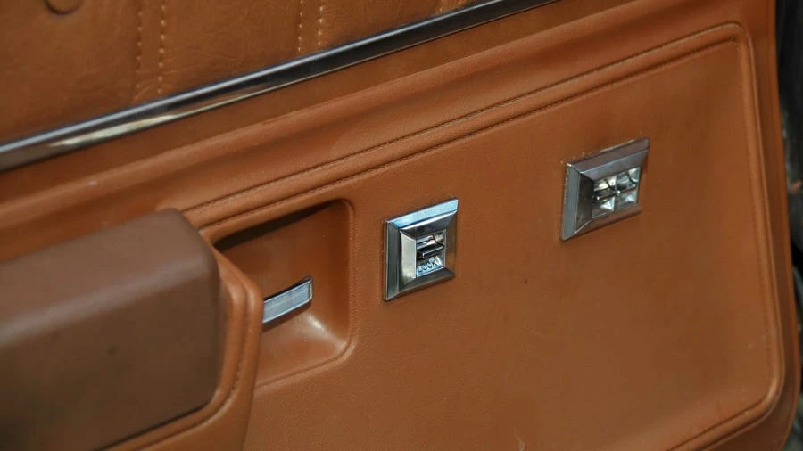 1975 Chevrolet Malibu - Image 18 of 23