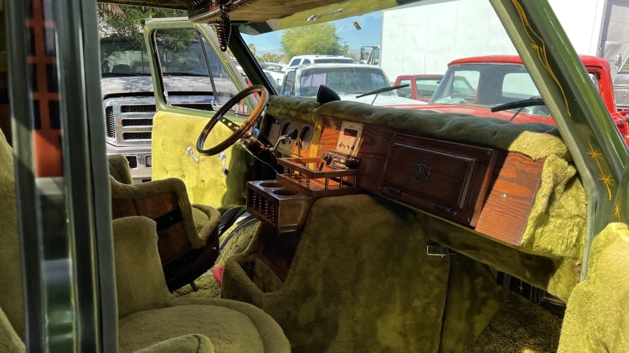 1975 Chevrolet G-Series Van - Image 16 of 31