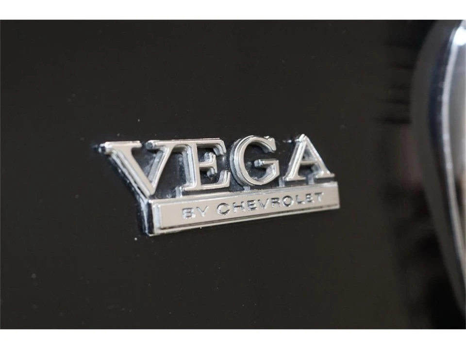 1975 Chevrolet Vega - Image 11 of 31