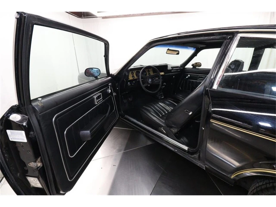 1975 Chevrolet Vega - Image 12 of 31