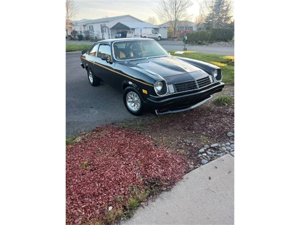 1975 Chevrolet Vega - Image 10 of 12