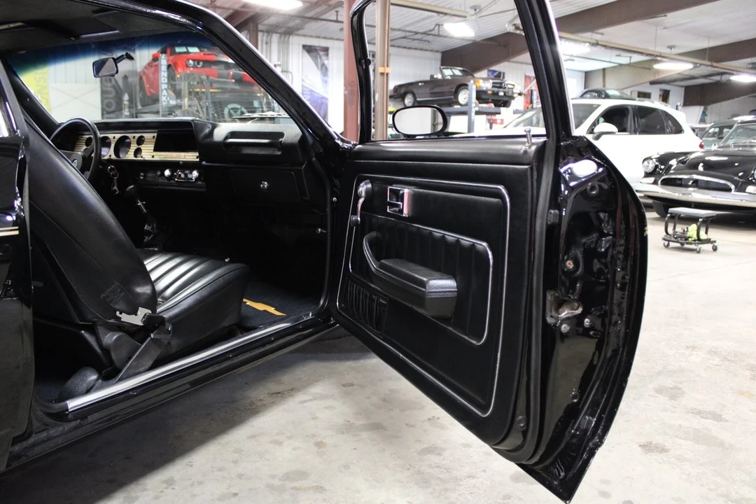 1975 Chevrolet Vega - Image 16 of 31