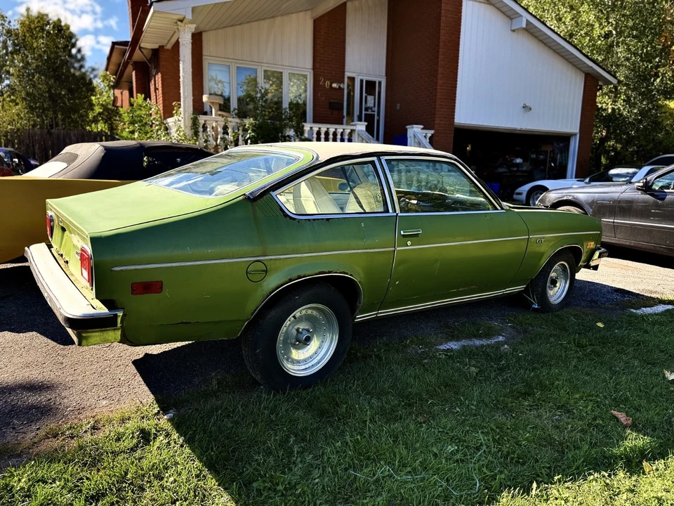 1975 Chevrolet Vega - Image 10 of 21