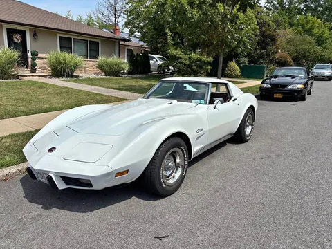 1975 Chevrolet Corvette Stingray Coupe