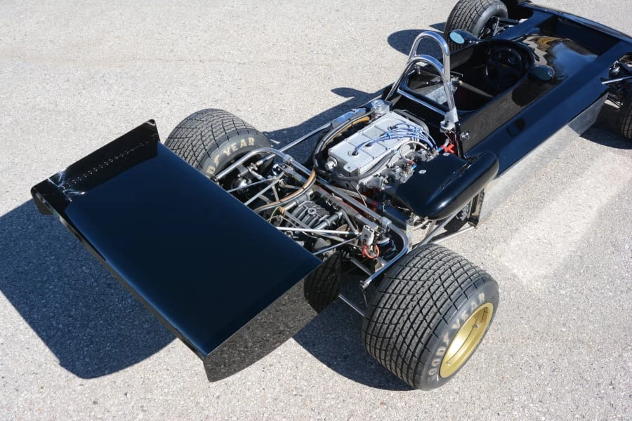 1975 Chevron - Image 4 of 10