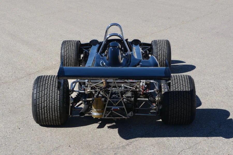 1975 Chevron - Image 3 of 10