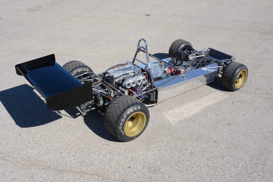 1975 Chevron - Image 2 of 10
