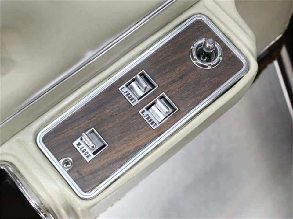 1975 Chrysler Imperial 3rd Gen - Image 19 of 31