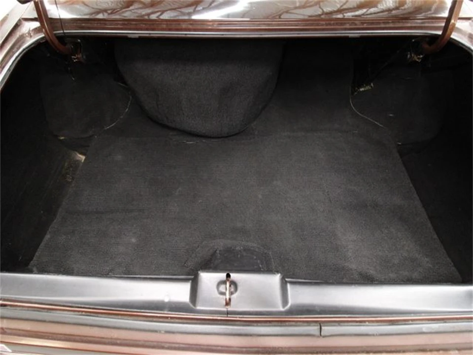 1975 Chrysler Imperial 3rd Gen - Image 22 of 31