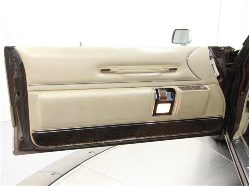 1975 Chrysler Imperial 3rd Gen - Image 17 of 31
