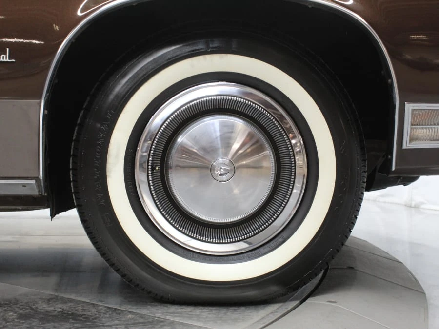 1975 Chrysler Imperial 3rd Gen - Image 9 of 31